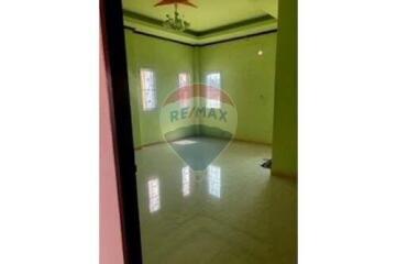 4 Sqm. Townhouse listed for ฿ 14,960,000.