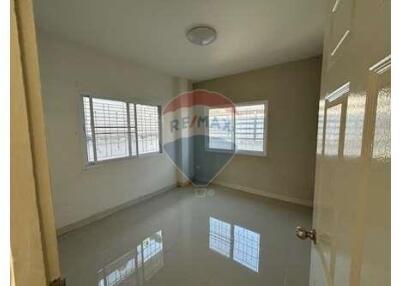 113 Sqm. Townhouse listed for ฿ 2,530,000.