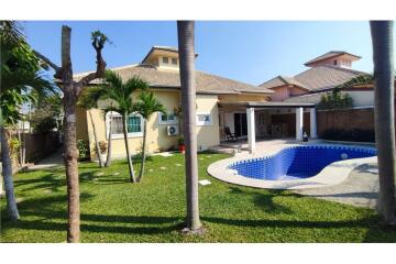 Stunning Pool Villa for Sale