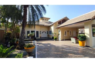 Stunning Pool Villa for Sale