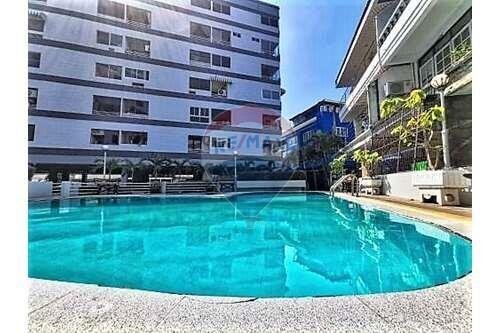 2 BR Condo at Hagone Condotel