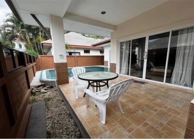 Baan Dusit Pattaya Park House with Pool for Sale