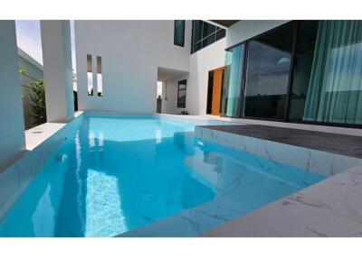 Luxury 2-storey Pool Villa, Soi Siam Country Club!