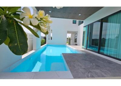 Luxury 2-storey Pool Villa, Soi Siam Country Club!