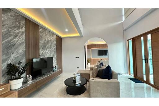 Luxury 2-storey Pool Villa, Soi Siam Country Club!