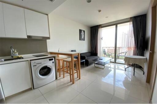 Riviera Wong Amat One Bedroom for Sale