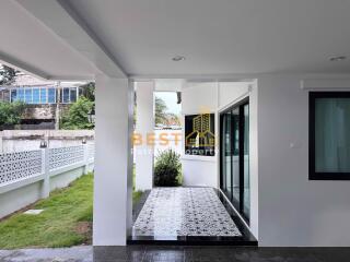 3 Bedrooms House in Rattanakorn Village 20 Siam Country Club H012085