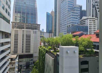 Edge Sukhumvit 23 – 1 bed