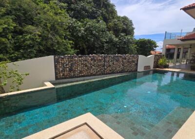 550 Sqm., 5 Beds, 6 Baths House listed for ฿ 17,500,000.