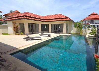 550 Sqm., 5 Beds, 6 Baths House listed for ฿ 17,500,000.