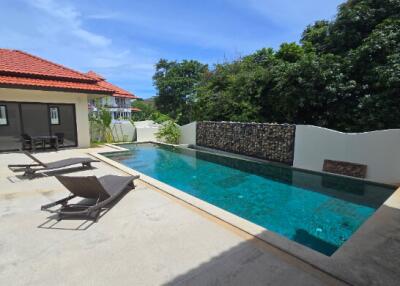 550 Sqm., 5 Beds, 6 Baths House listed for ฿ 17,500,000.