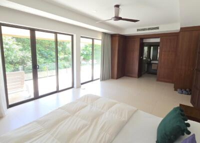 550 Sqm., 5 Beds, 6 Baths House listed for ฿ 17,500,000.