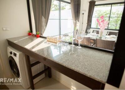 Spacious 3 Bedroom Townhouse for Rent in Bangna