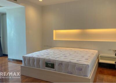 Spacious 3 Bed Pet-Friendly Condo near Thonglor BTS Station on Sukhumvit 55