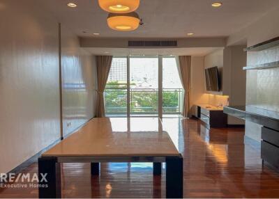 Spacious 3 Bed Pet-Friendly Condo near Thonglor BTS Station on Sukhumvit 55