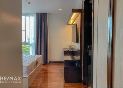 Spacious 3 Bed Pet-Friendly Condo near Thonglor BTS Station on Sukhumvit 55