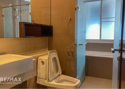 Spacious 3 Bed Pet-Friendly Condo near Thonglor BTS Station on Sukhumvit 55