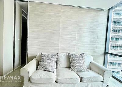 Luxurious 1-BR Condo with MRT Sukhumvit 8 Mins Walk - For Rent