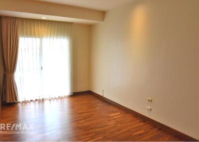 Spacious 3 Bed 3 Bath Condo for Rent at Sathorn Seven Residence - 10 Mins Walk to BTS Chong Nonsi