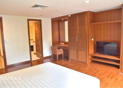 Spacious 3 Bed 3 Bath Condo for Rent at Sathorn Seven Residence - 10 Mins Walk to BTS Chong Nonsi