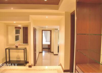 Spacious 3 Bed 3 Bath Condo for Rent at Sathorn Seven Residence - 10 Mins Walk to BTS Chong Nonsi