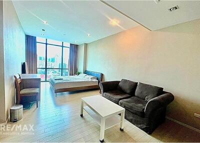 Modern Condo with MRT Sukhumvit 8 Mins Walk - Central Bangkok Studio for Rent