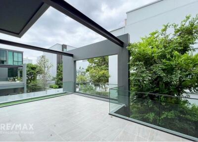 Luxurious 4 Bed Detached Home near Suvarnabhumi Airport