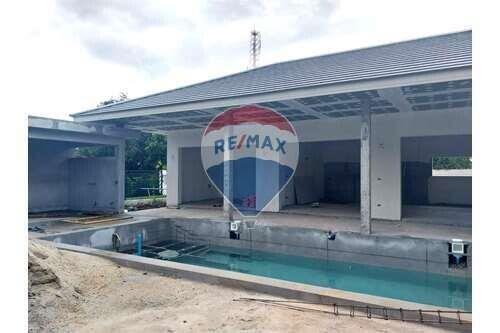 Luxury Pool Villa Near Lamai Beach, Leasehold for Investment