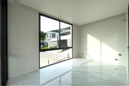 318 Sqm., 3 Beds, 3 Baths Townhouse listed for ฿ 16,900,000.