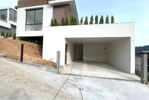 318 Sqm., 3 Beds, 3 Baths Townhouse listed for ฿ 16,900,000.