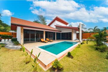 3-Bedroom Pool Villa Close to International Schools in Lamai, Samui