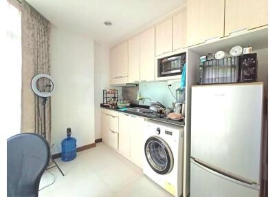 55 Sqm., 1 Bed, 1 Bath Condo listed for ฿ 2,998,050.