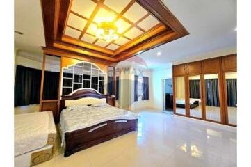 Dream Home for Sale in Koh Samui - A Modern Haven with Traditional Elegance