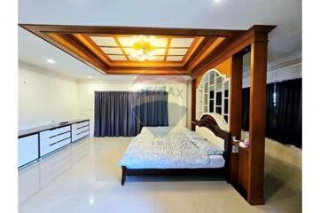 Dream Home for Sale in Koh Samui - A Modern Haven with Traditional Elegance