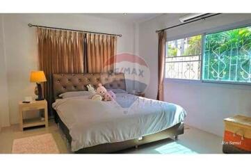 1-Storey House with Garden & Backyard in Maenam for Sale