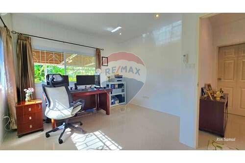 1-Storey House with Garden & Backyard in Maenam for Sale