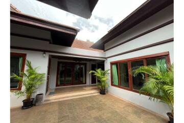 Seaview Villa 4 Bedrooms 5 bathroom for rent At Bang Rak, Koh Samui