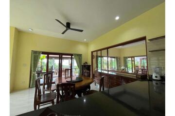 Seaview Villa 4 Bedrooms 5 bathroom for rent At Bang Rak, Koh Samui