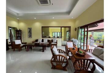 Seaview Villa 4 Bedrooms 5 bathroom for rent At Bang Rak, Koh Samui