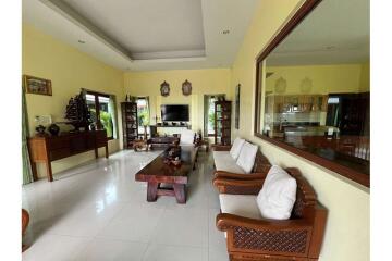 Seaview Villa 4 Bedrooms 5 bathroom for rent At Bang Rak, Koh Samui