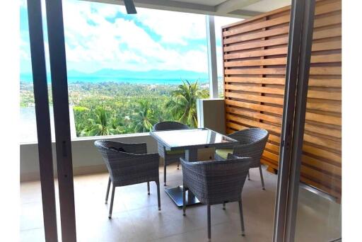 Beautiful sea view, 2 bed, 2 bath condo for rent