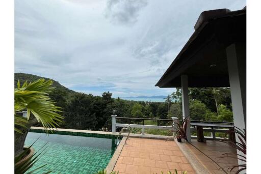 Seaview Villa 4 Bedrooms 5 bathroom for sale At Bang Rak, Koh Samui