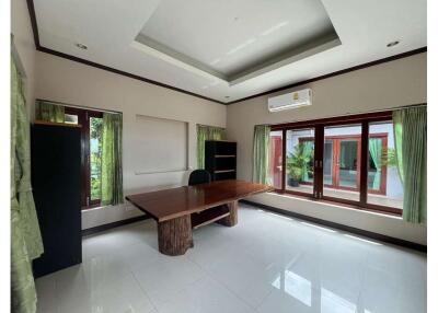 Seaview Villa 4 Bedrooms 5 bathroom for sale At Bang Rak, Koh Samui