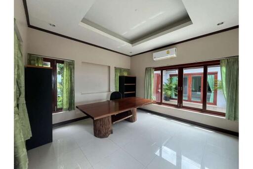 Seaview Villa 4 Bedrooms 5 bathroom for sale At Bang Rak, Koh Samui