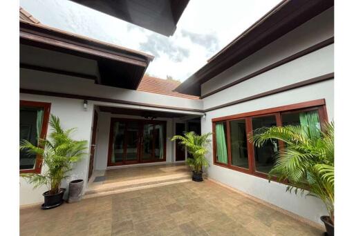 Seaview Villa 4 Bedrooms 5 bathroom for sale At Bang Rak, Koh Samui