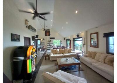 Stunning 4 bedroom Ocean view Villa in Koh Tao Only 15,000,000 Baht