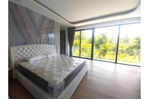 205 Sqm., 2 Beds, 2 Baths Townhouse listed for ฿ 11,500,000.