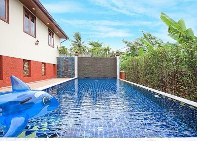 Stunning 4-Bedroom pool Villa for Sale in Prime Location