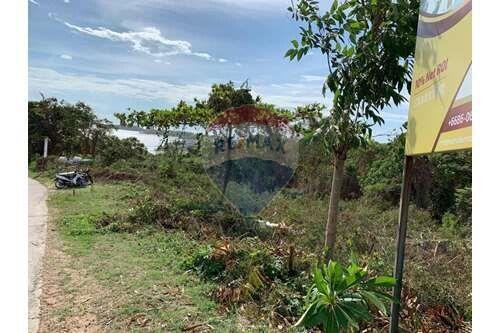 Invest in Paradise: 10% off on Sunset Land in Plai Laem