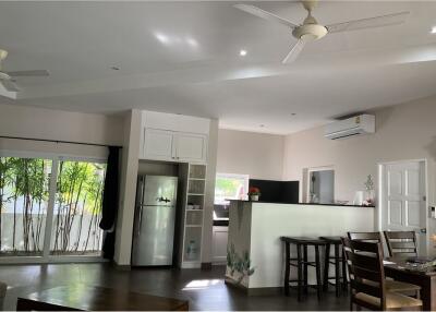 2 Bedroom Pool House in Mae Nam for Rent: